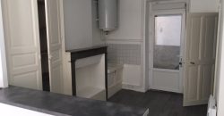 Appartement type 2 avec cour