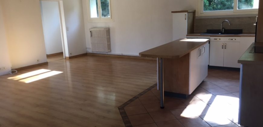 T3 avec balcon et garage – Séjour CLIMATISE