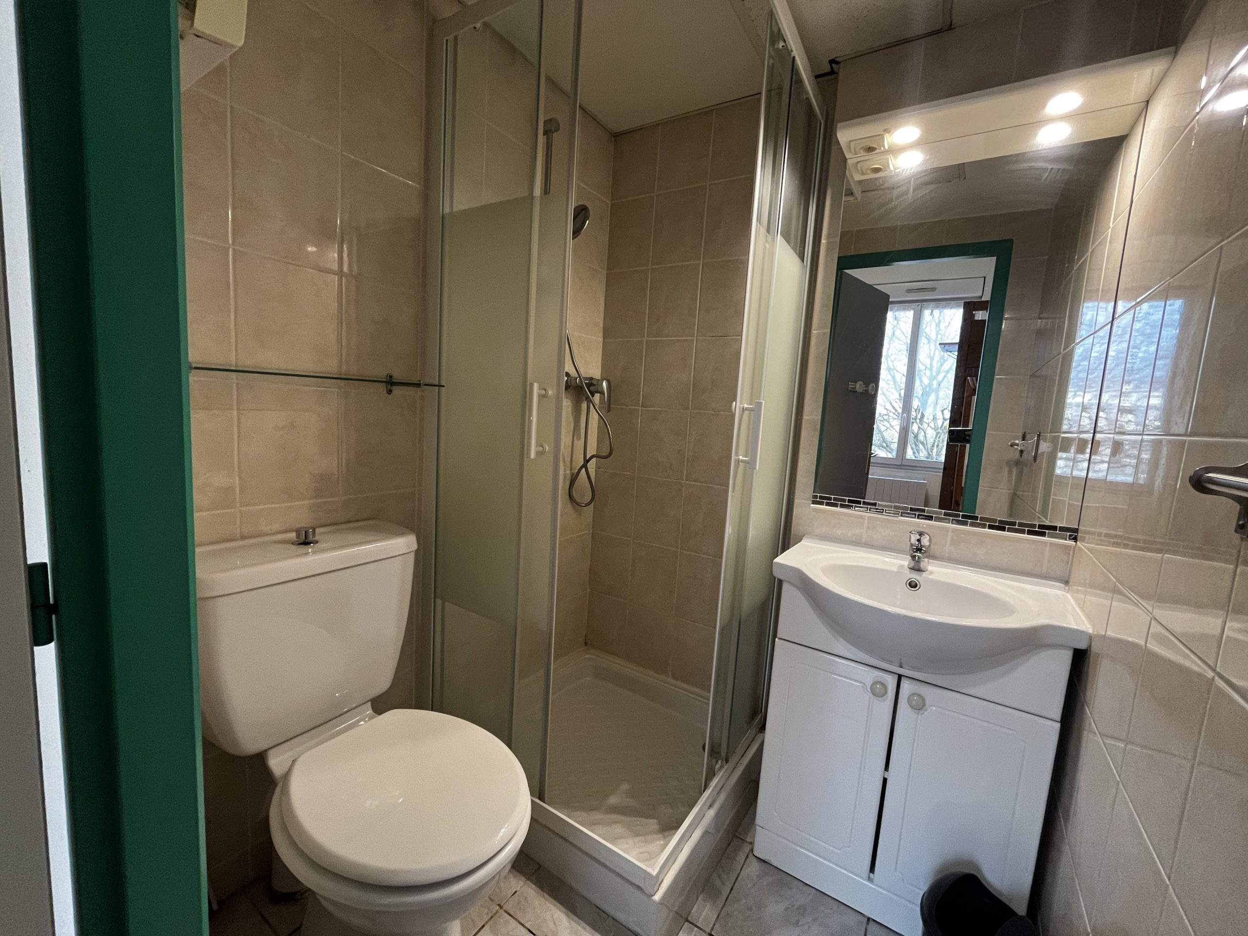 Studio meublé 16 m² – TOUTES CHARGES COMPRISES